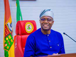 Makinde swears in 16 commissioners, SSG, HoS